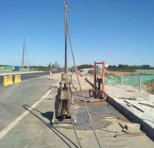 铁山公路高聚物注浆加固